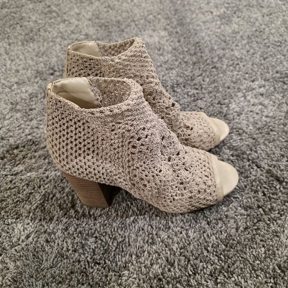 Jessica Simpson Rianne Bootie Size 8.5M - Picture 3 of 4